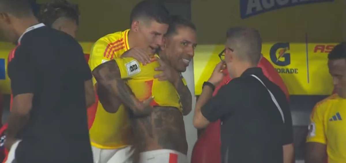 Si la mujer con la que me voy a casar me da gemelos a uno lo voy a llamar James David y al otro lo voy a llamar Dayro Mauricio 

Un dios al lado de un prócer 🐐
