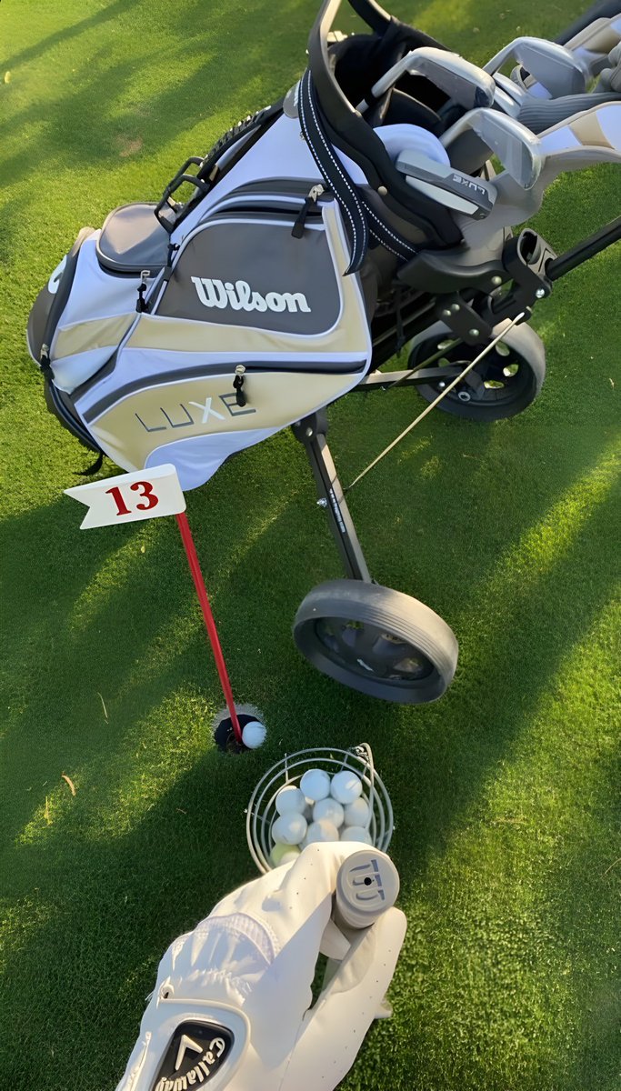 epic4k54773's tweet image. Hole 13 vibes with my Wilson Luxe gear. ⛳ #GolfTime