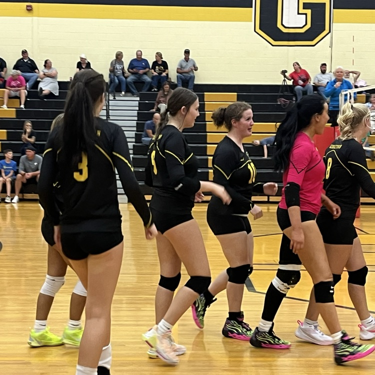 Varsity Volleyball wins over Bethel-Tate! 🏐⚫️🟡 Great job Lady G-Men! 
📸Amanda Johnson