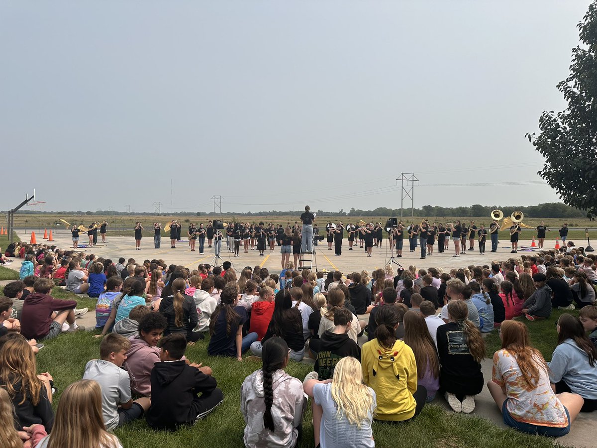 ginwband's tweet photo. Band tour stop number 5, Cedar Hollow! https://t.co/ZXh5x0cBKc