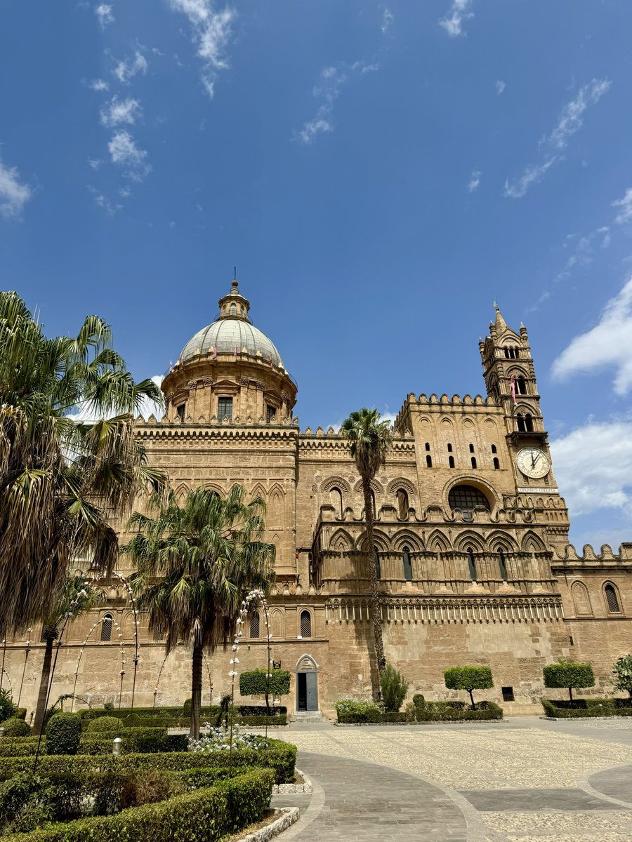 CharmOfCulture's tweet photo. A walk through Palermo 🇮🇹 https://t.co/v0TAvR4sV1