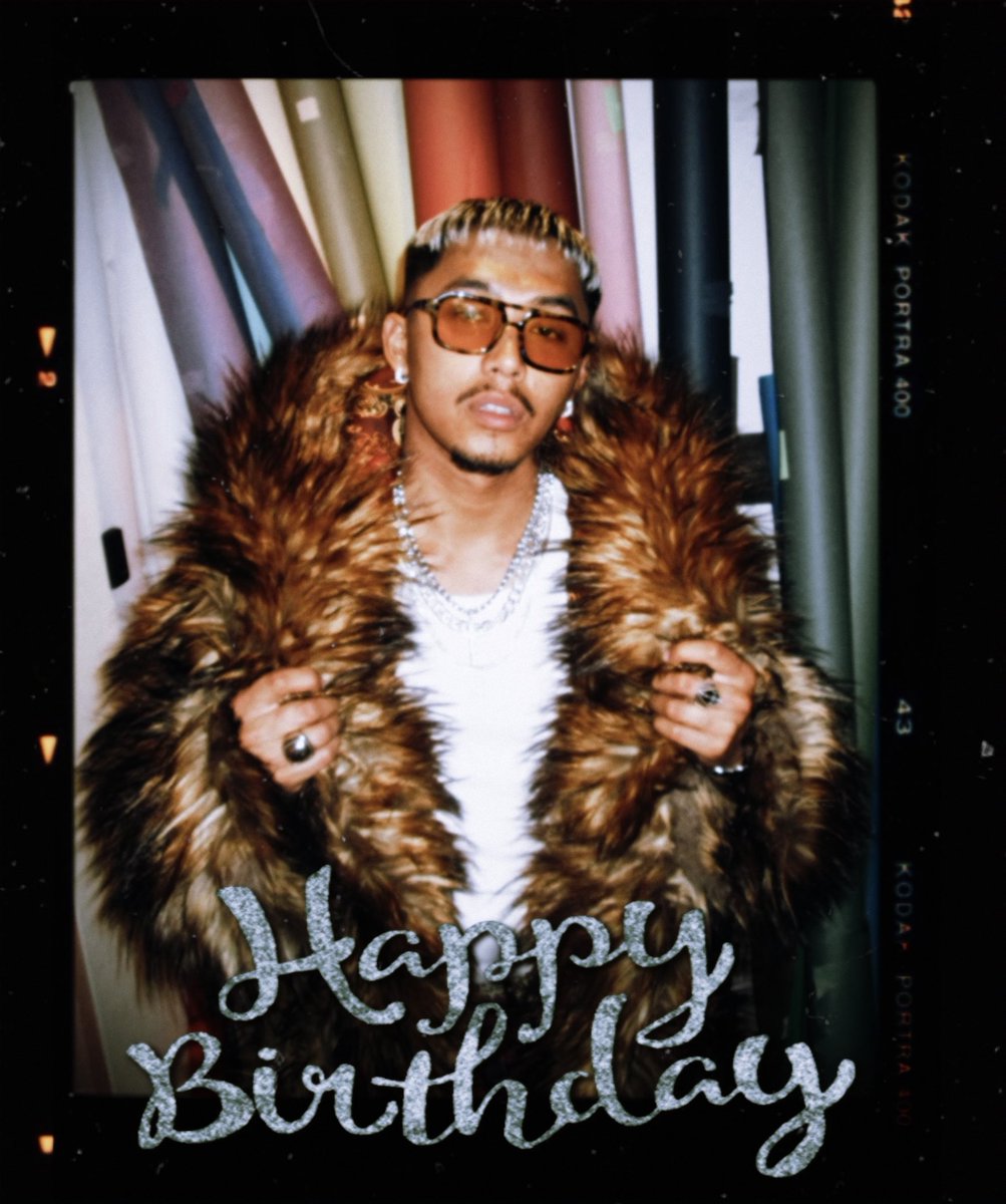noguidncenews's tweet photo. Happy birthday to Josh (@JoshLomat) ❤️🎉.
Thank you for your talent and for always sharing your sweetness both vocally and personality wise! Hope your day was joyous. 🥰
#noguidnce #joshlomat https://t.co/A8Nmzdj78f