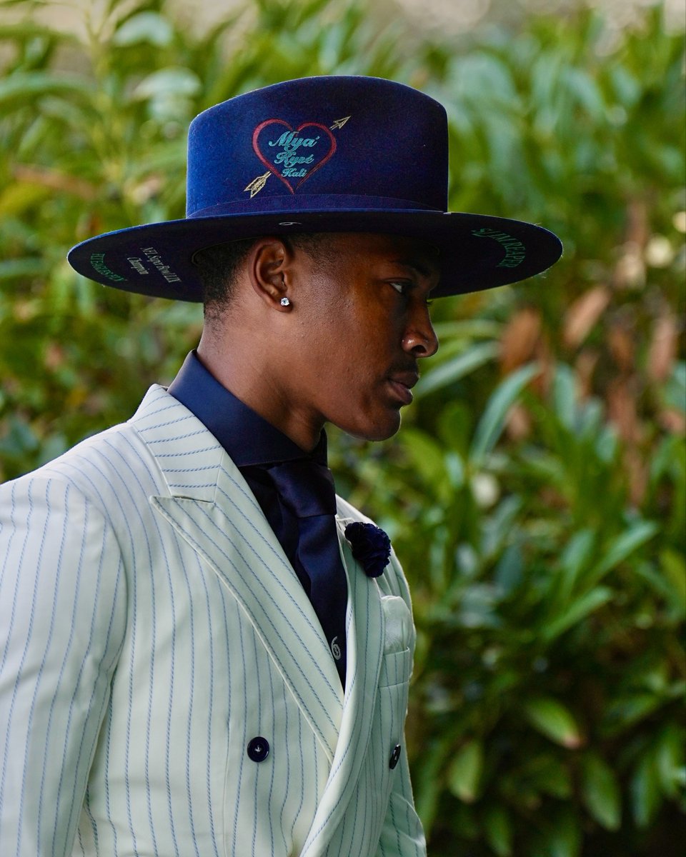 NFL's tweet image. Hat goes crazy.