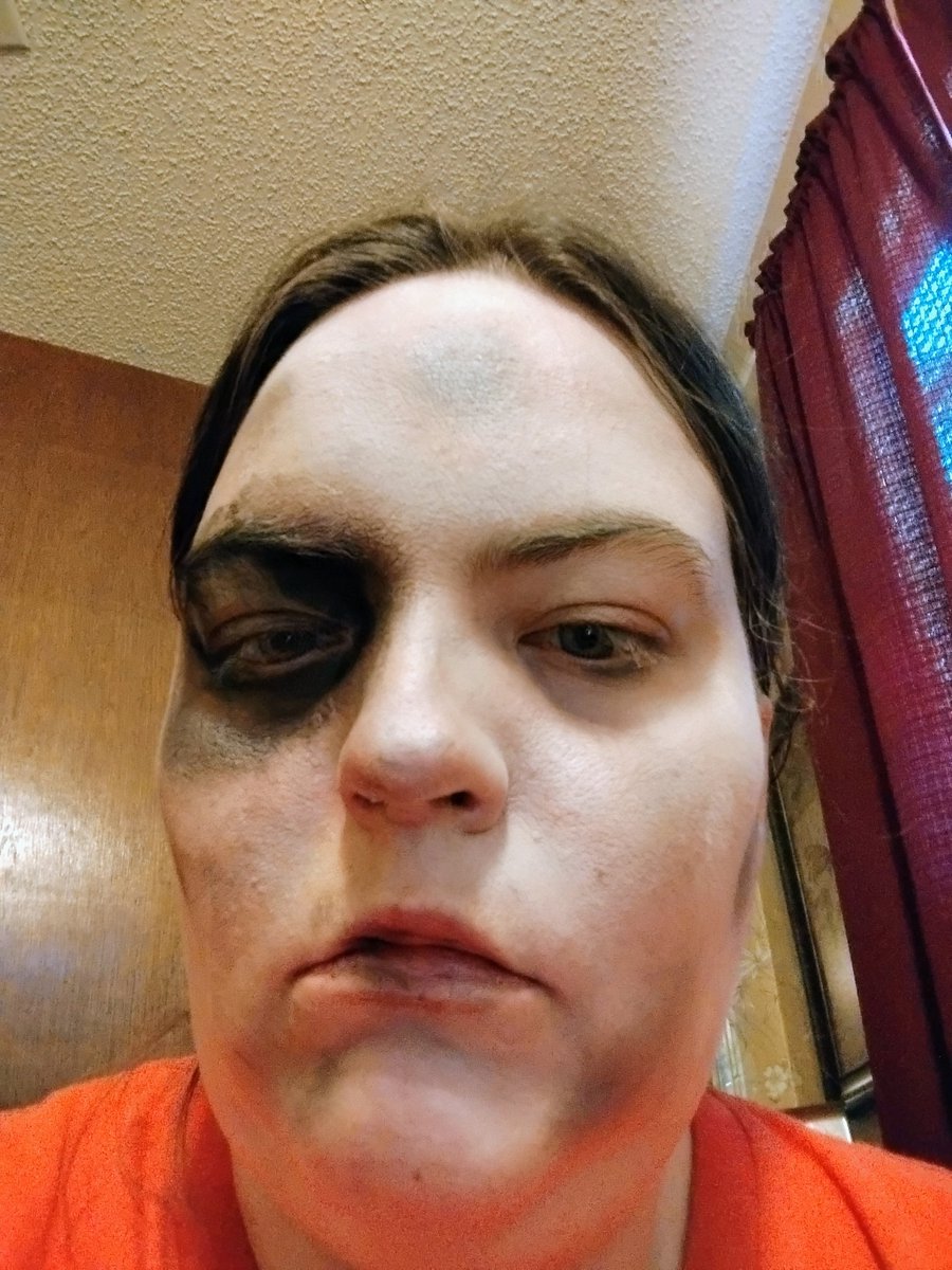 h_largent's tweet photo. Hope everyone is having a good day. This is the last day in this ghostly first round. Every vote is important. Please if you have a minute or two to spare please vote. 
#faceofhalloween #spooky #halloween
https://t.co/pwy5srCwj6 https://t.co/gAFxp3kYwn