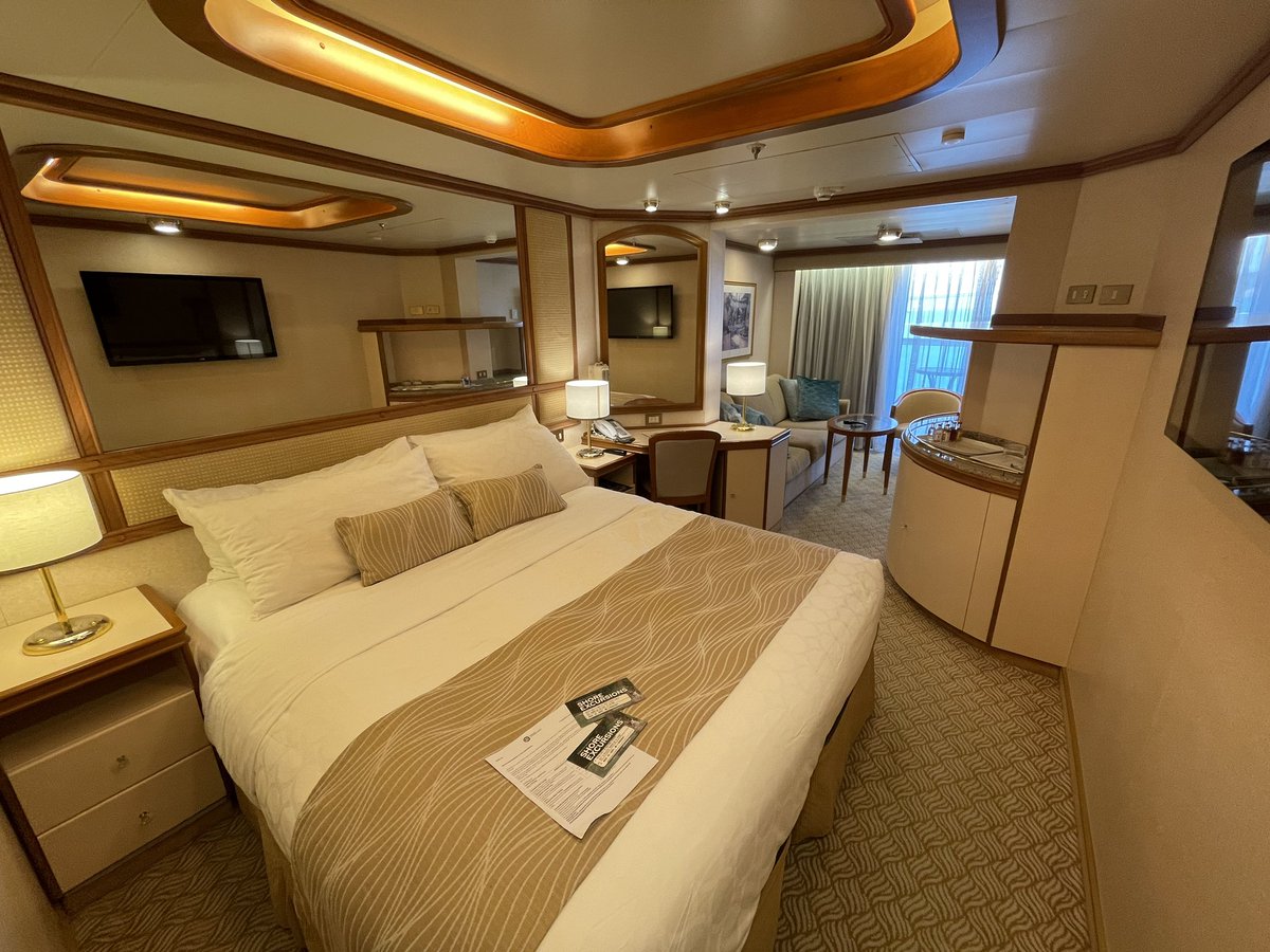 CruiseHog's tweet photo. Day 2 at sea, still sailing north to Alaska. Enjoying the Mini-Suite life. @PrincessCruises #RubyPrincess https://t.co/qzPBy5q5uW