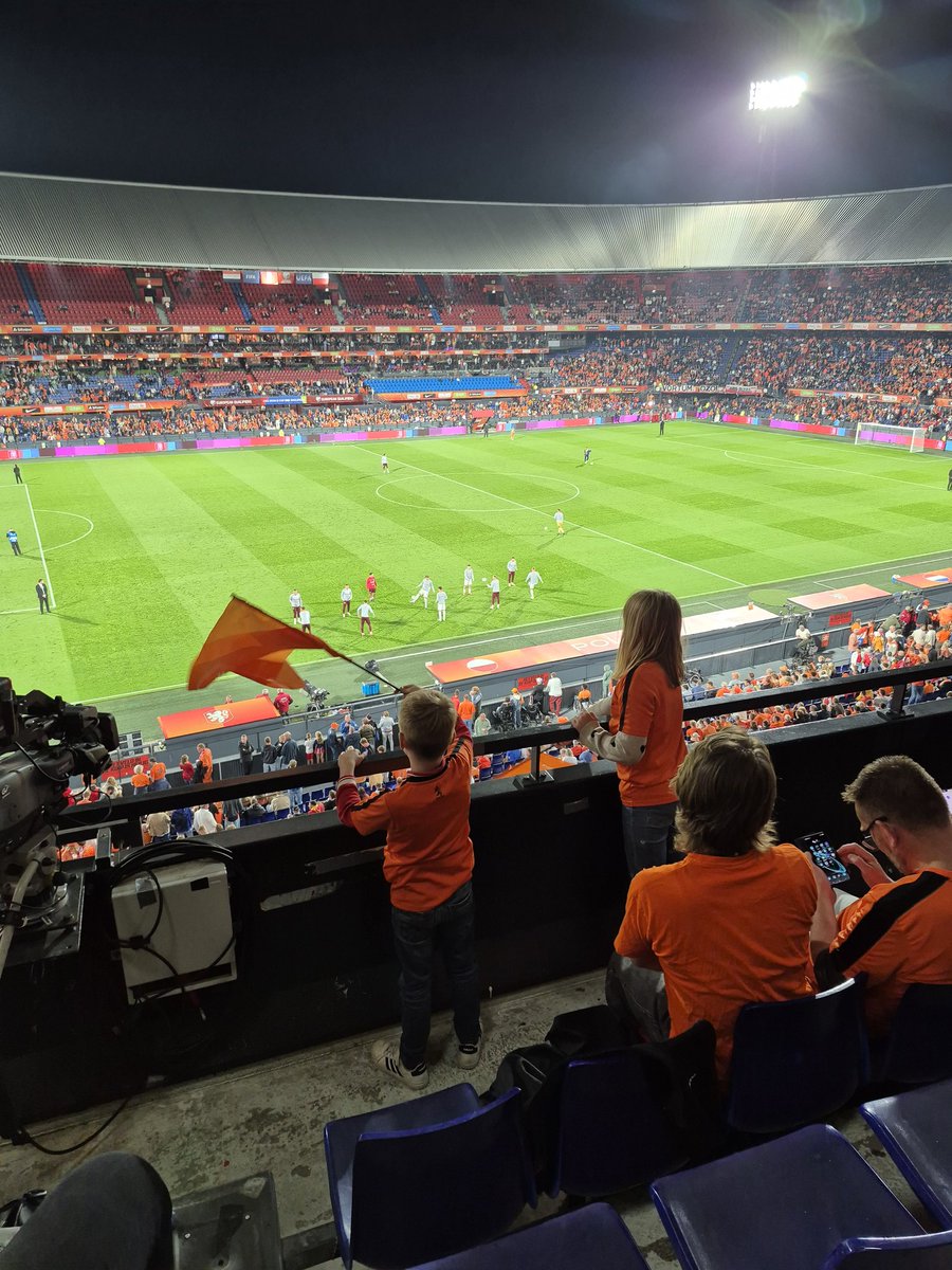 Ferry de Bont tweet media