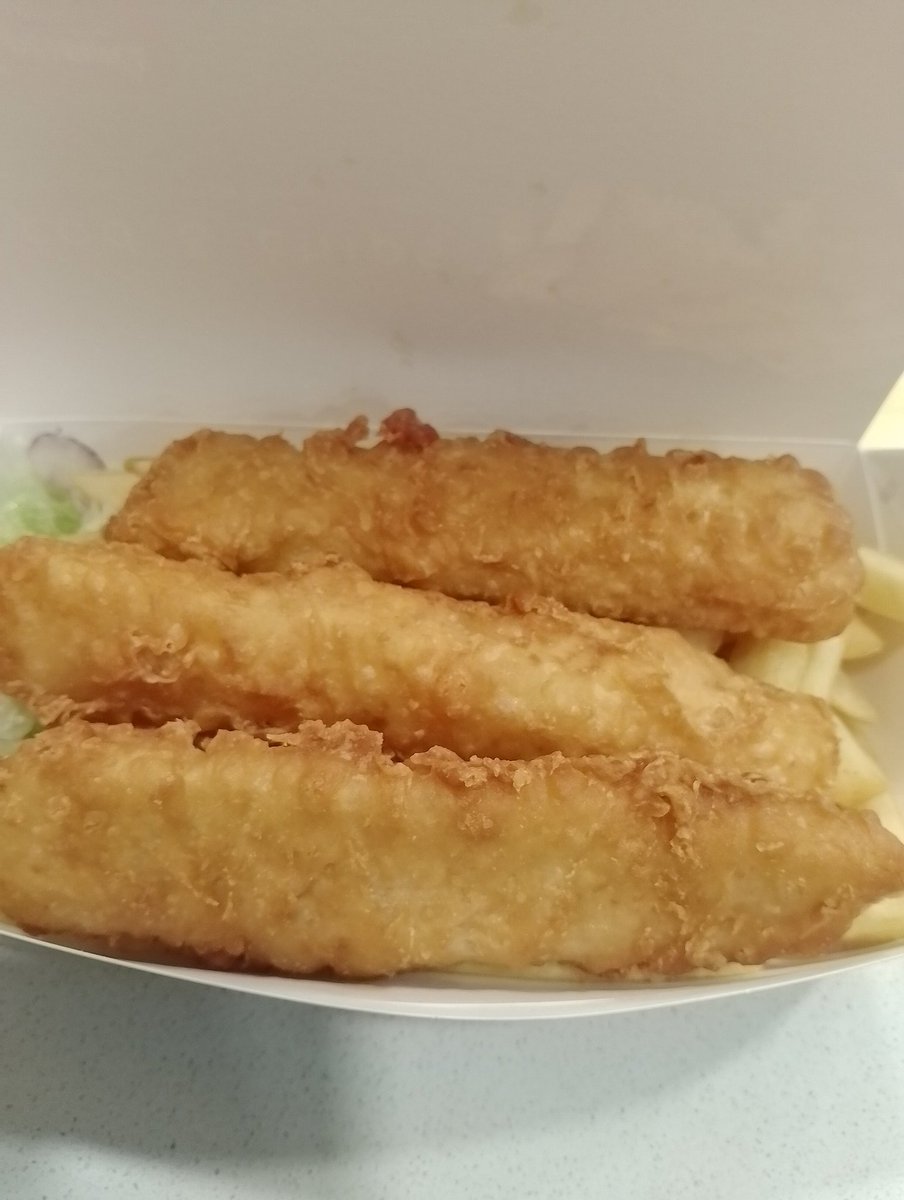 JoeSeward1's tweet image. Fish N Chips 🍟🥤🧂
@SupermacsIRE 
#Laytown