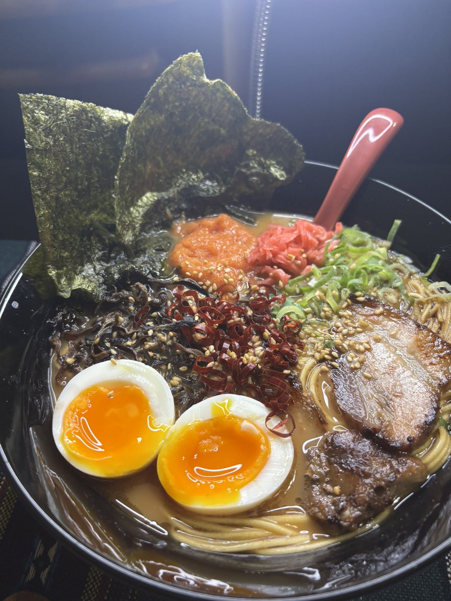 とんこつラーメン作る病 最終回
もうこの構成で固まった感じ

次は自作二郎か、醤油か、辛味噌か、、、
担々麺もいいなぁ。。