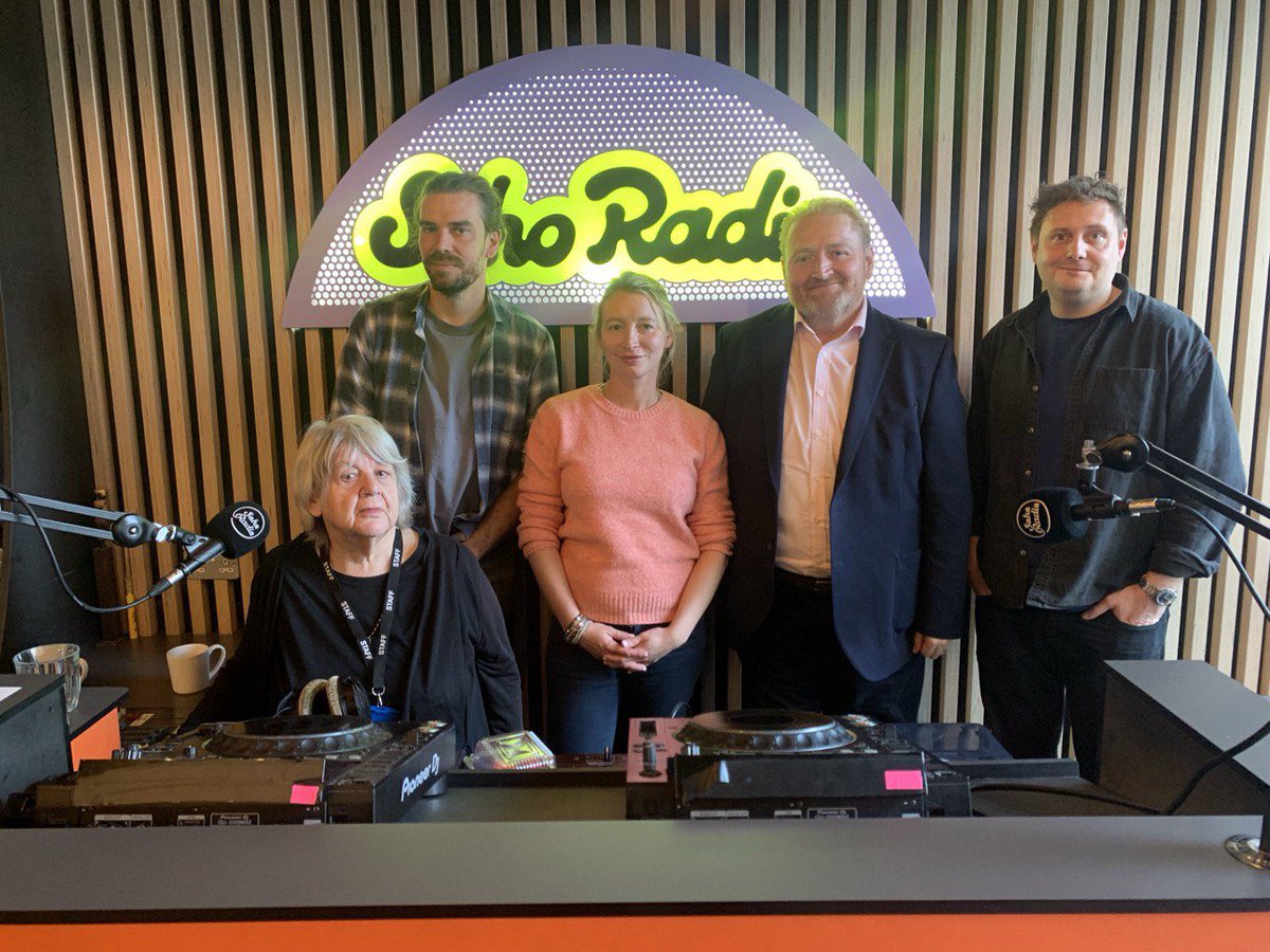 #SOHO Fridays <a href="/sohosocietyw1/">The Soho Society</a> HOUR <a href="/sohoradio/">Soho Radio</a> 7-8am Presenters:  <a href="/jpdsoho/">Jane Doyle</a> + <a href="/SimLangley/">Simon Langley</a> Guests: Nathalie Kauf, resident &amp; founder  of Soho Poms, <a href="/georgehudson/">George Hudson</a> on Soho Jazz Festival + Martin O’Donnell on <a href="/openhouselondon/">Open House Festival</a> 
&amp; <a href="/LondonLivingUK/">London Living Large</a> 
Listen🎧via app/online #soholondon