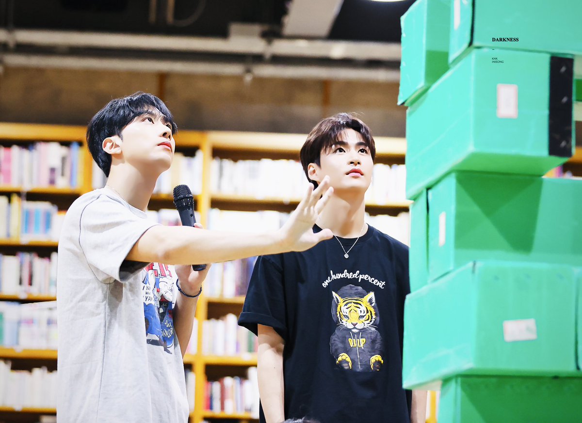 250607.

　　🏕️팬캠프✨PRINCE MAKER✨

-

우리막동 순간이동🥷🏻🕴🏻💨ㅎ
#인성 #정인성 #INSEONG
#KNK #크나큰 #인성짱짱
#김현종 #현종 #현종짱짱 
<a href="/KNKOfficial220/">크나큰(KNK)</a>

                            생축🥳