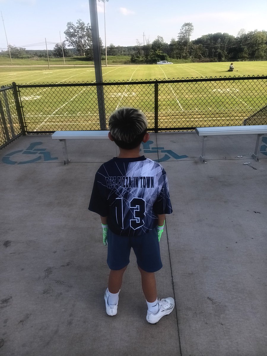 <a href="/1KBlanton/">KaylobB</a> &amp; <a href="/BraylonBlanton/">Braylon Blanton</a> Lil brother "King" Blanton WR/CB 7 yr old FlagFootball Cowboys 🤠 #TheFuture Reppin #13 I ask him what # you want 2 b, he said my brother's wear  1 &amp; 3 put em together and that's me ...