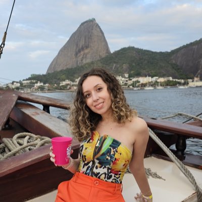 25_julia's tweet photo. #NovaFotoDePerfil https://t.co/PcLwuEY6pS
