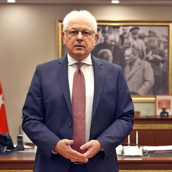 Hak, hukuk, adalet! 

Hukuksuzca tutuklu yargılanan Beykoz Belediye Başkanımız Sayın Alaattin Köseler ve çalışma arkadaşları ilk duruşmada tahliye edildi!

Cezaevinde hukuka aykırı bir şekilde tutulan, tutuksuz yargılanması gereken yüzlerce insan var.

Adil yargılama ve hukukun