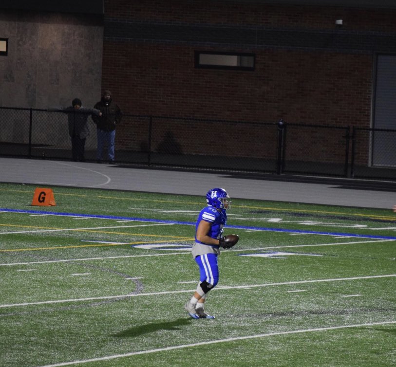 6’0 285 C/DT Looking to make an impact on someone’s program.