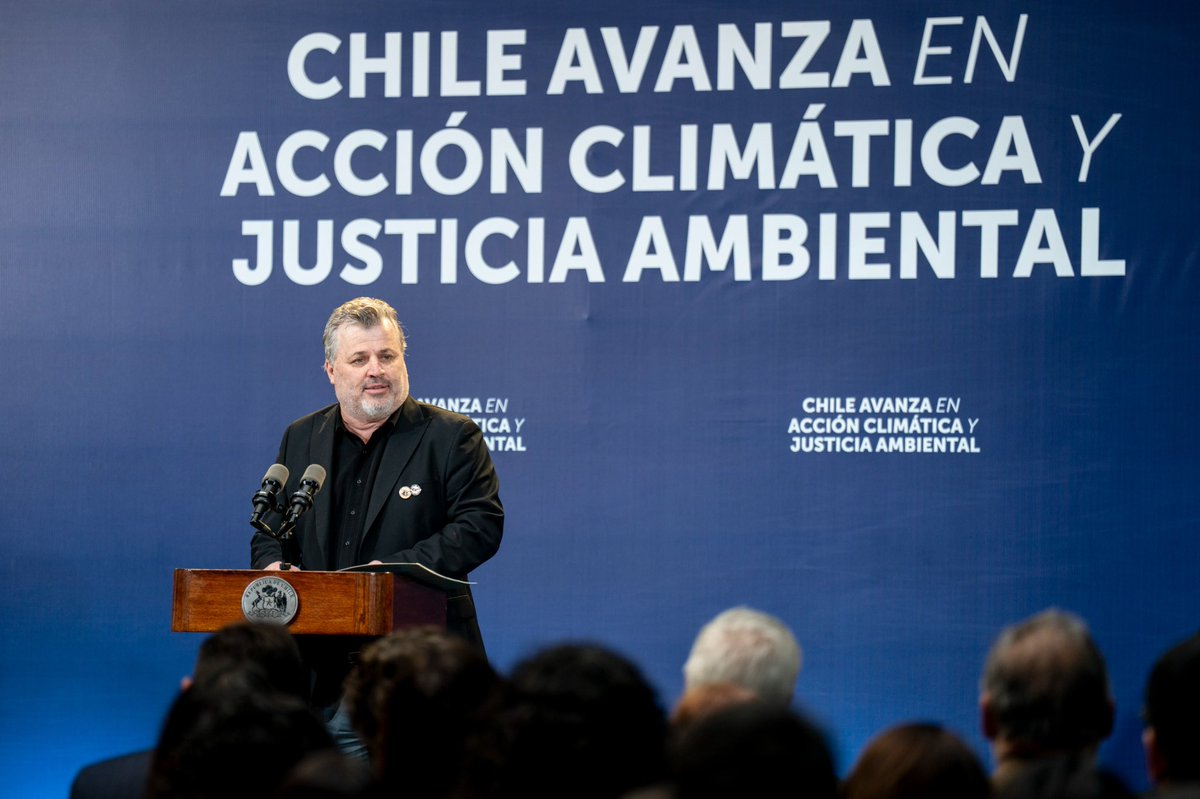 ¡Avanzamos en acción climática y justicia ambiental 🇨🇱!
El Presidente de la República, Gabriel Boric Font, encabezó la presentación los compromisos de Chile para adaptarse al cambio climático, reunidos en la actualización de la Contribución Determinada a Nivel Nacional, además
