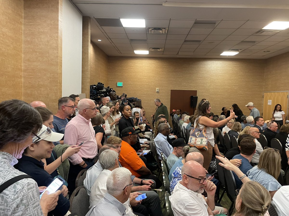 Mass &amp; Cass public hearing quickly reached capacity w/ standing room only &amp; people waiting outside in Hampton Inn &amp; Suites lobby. Public testimony expected to take hours &amp; could last until 10p #Boston25