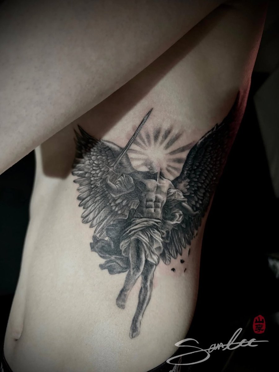 no one told me there was another pic