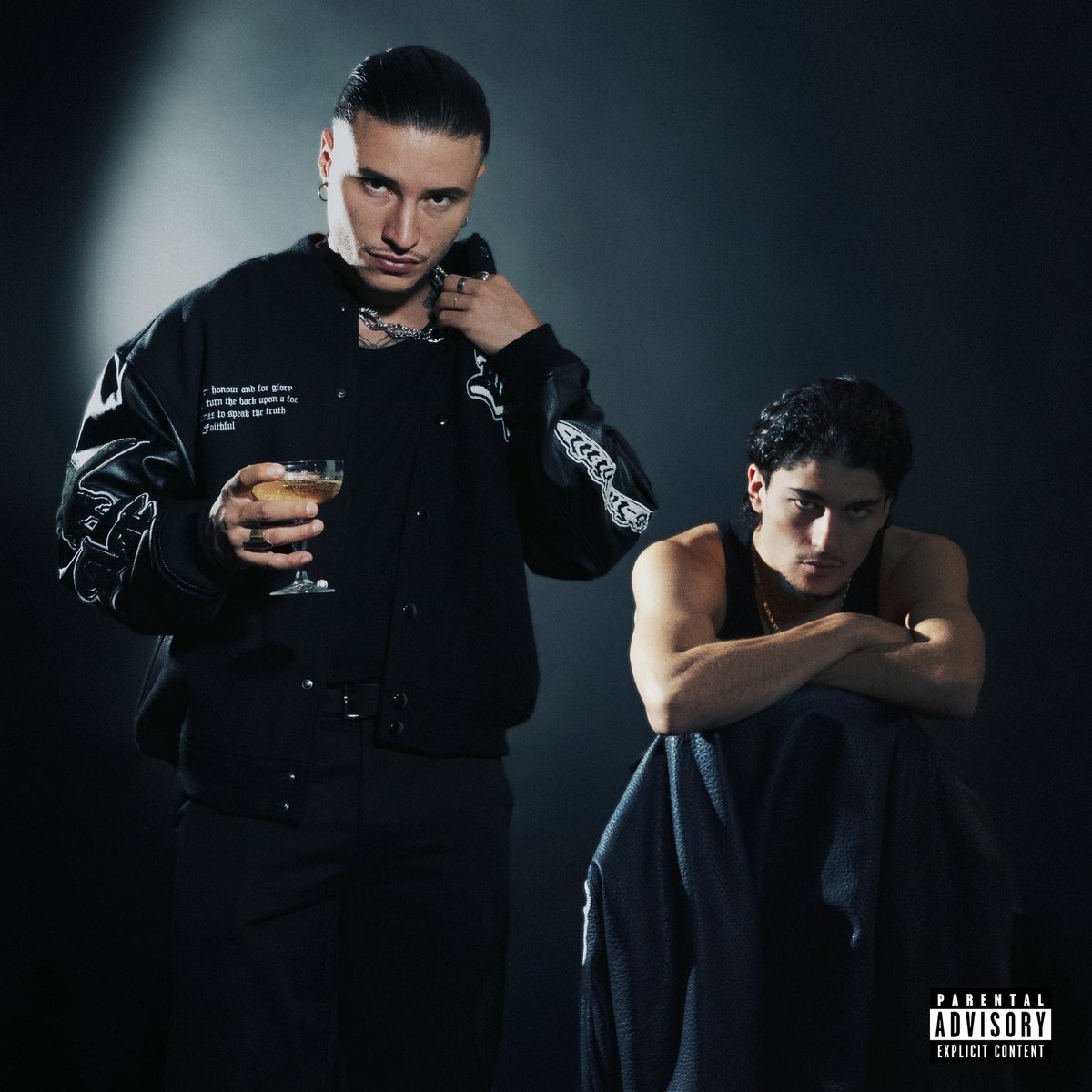 afios_off's tweet image. « T’EN VEUX ENCORE  ? » AFIOS X DAKEEZ
Dispo sur toutes les plateformes 

Clique ici pour écouter : ffm.to/tenveuxencore