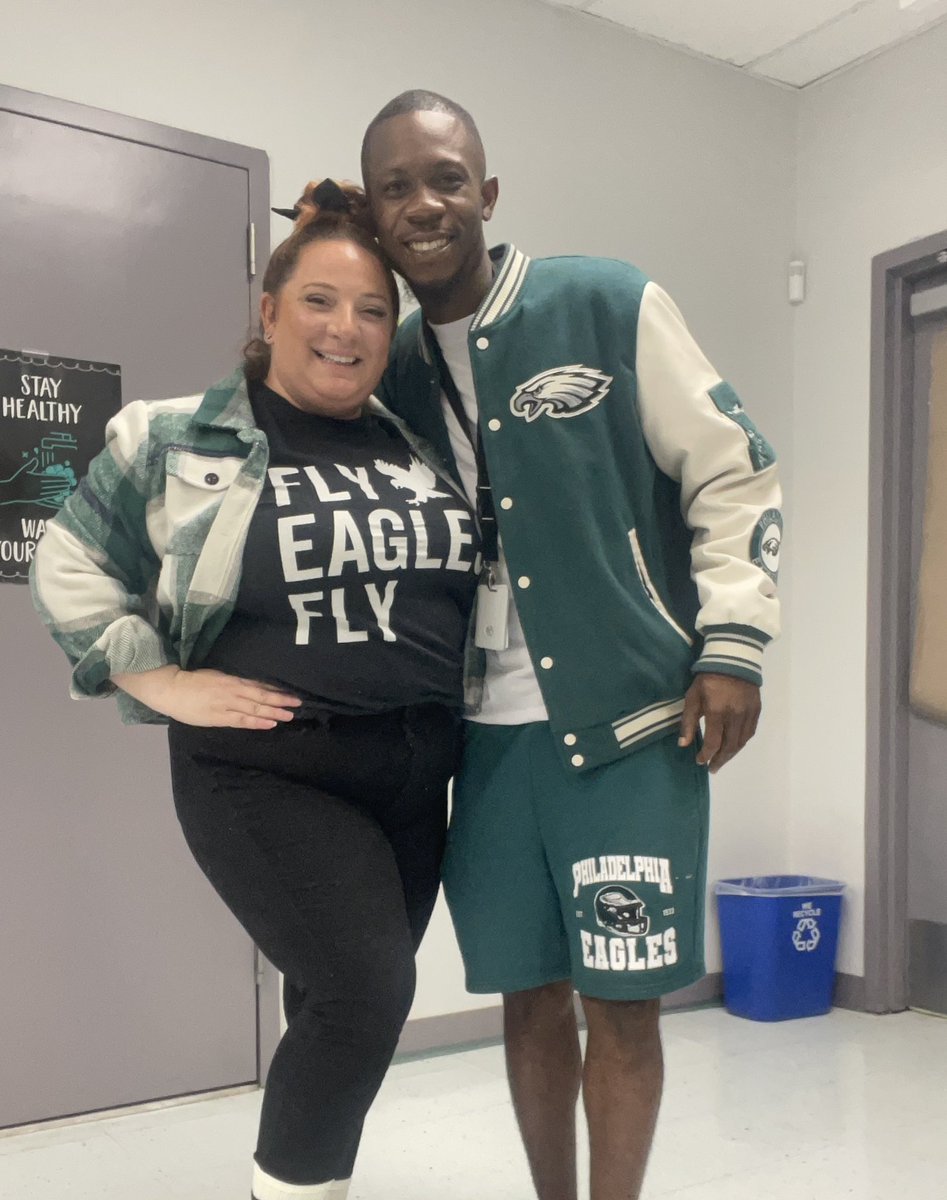 My favorite facilities manager and I are ready to watch our Eagles FLY against the cowboys ! #gobirds #PhiladelphiaEagles