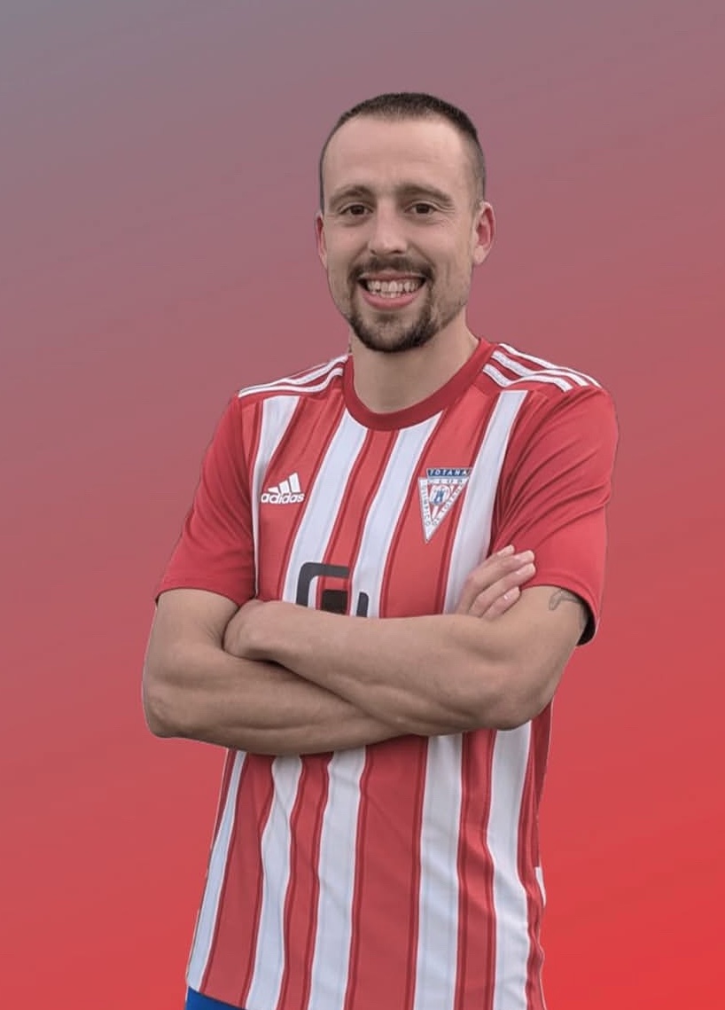 1 Autonómica

CFB Totana volverá a competir en la categoría como filial del Club Olímpico de Totana. Los alfareros cuentan en el banquillo con el ex futbolista profesional Jean Louis (jugó en <a href="/Ligue1_ESP/">Ligue 1 Español</a> entre otros). En sus filiales jugadores como el central Juanfran o Joel