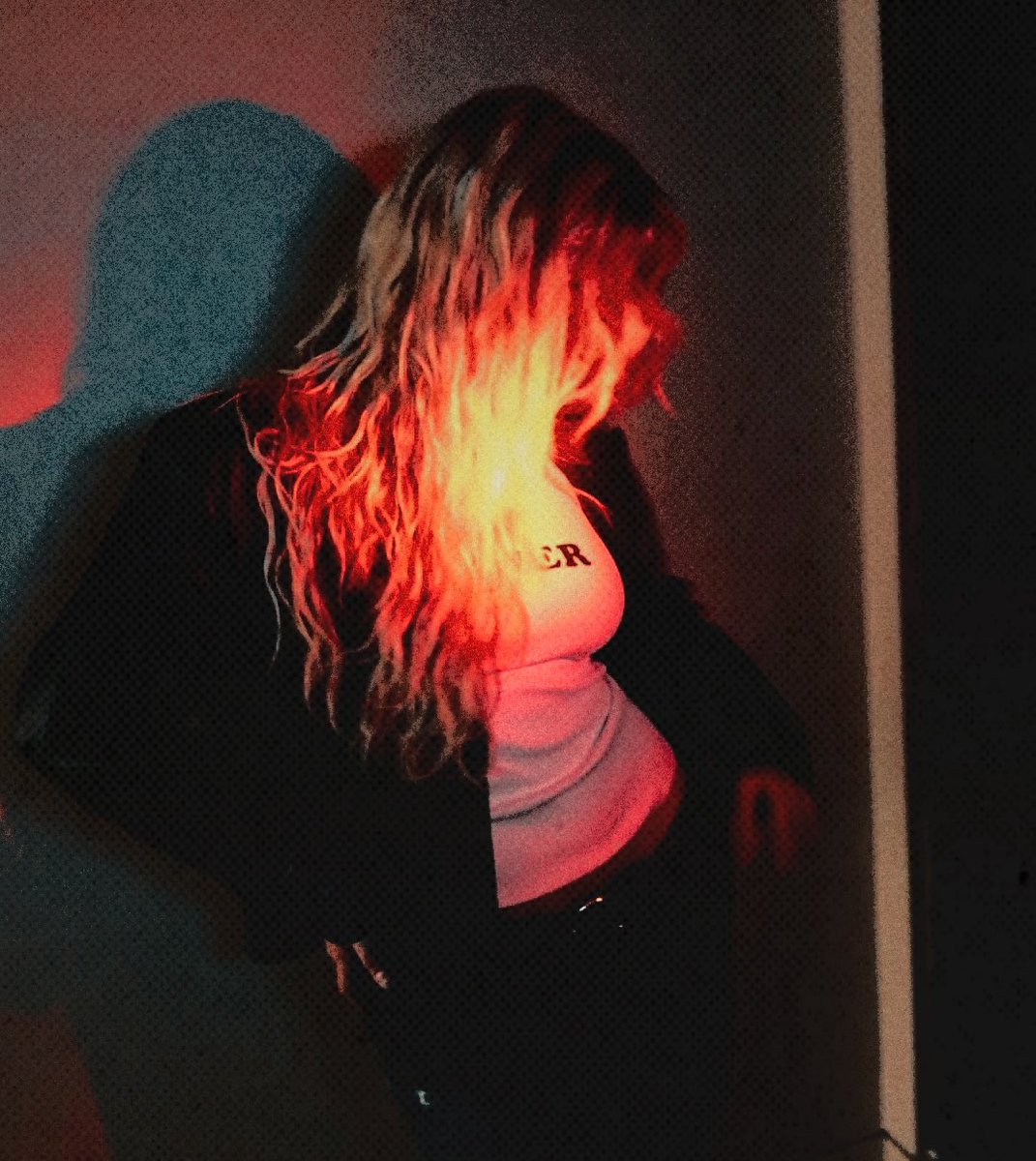 melodisms's tweet photo. ⠀ ⠀ 
⠀ ⠀ 
⠀ ⠀ ⠀ ⠀  ⠀ ⠀ a little bit hot, or whatever. 
⠀ ⠀ 
⠀ ⠀ https://t.co/mtbcwOP9jM