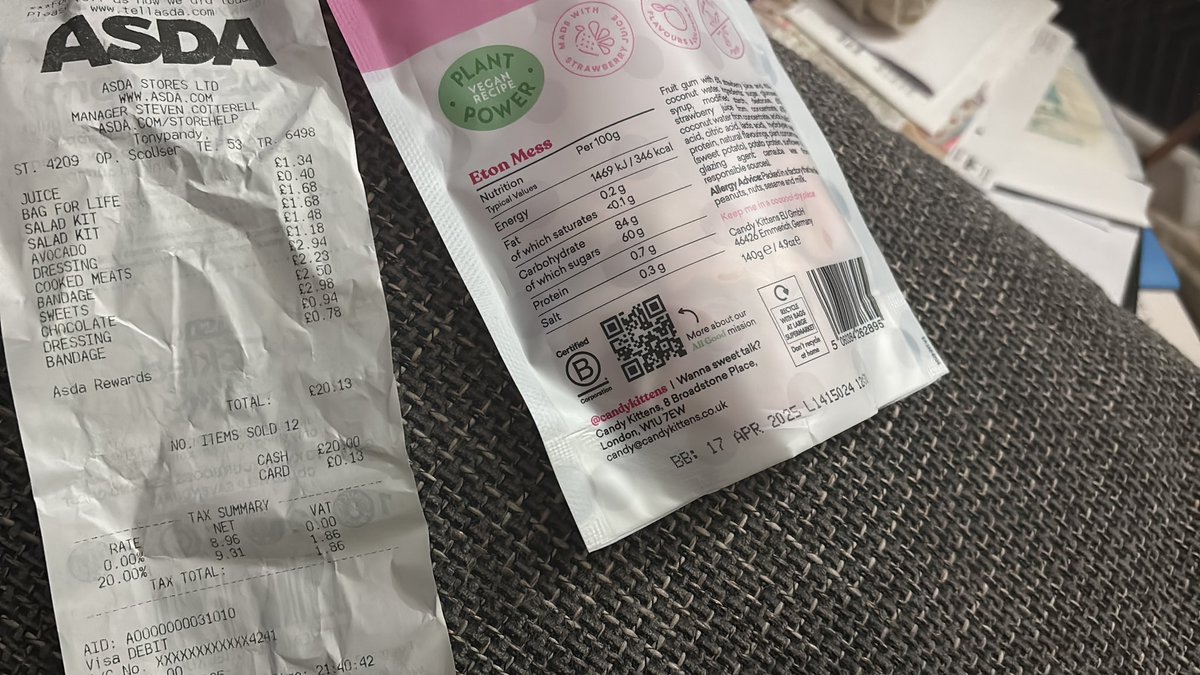 thasminthursday's tweet image. nah these candy kittens being FOUR months out of date and still on shelves in @asda bough them tonight oh my god.  @AsdaServiceTeam