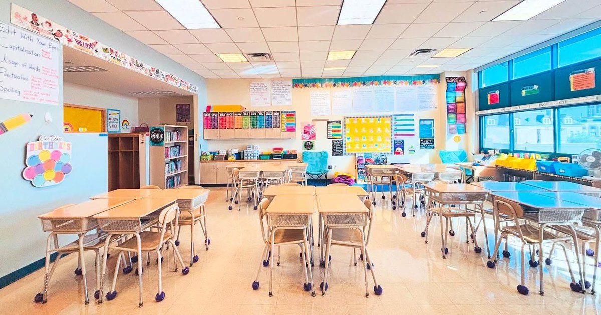 Miss D'Angelo tweet media