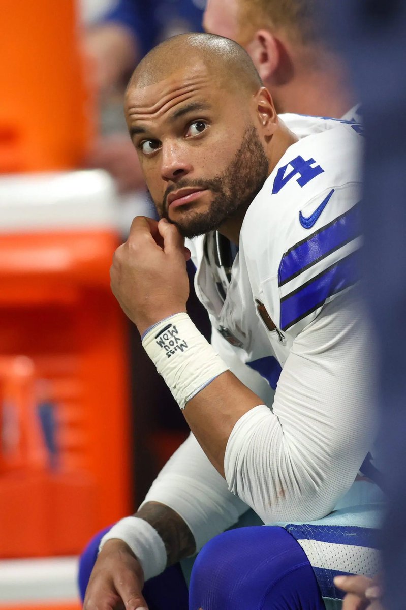 theRealCarter's tweet photo. The wait is over, welcome back football. 

DAL +9.5 -115 &amp; U 48.5 -105

Classic buy low, sell high. Birds fat and happy after SB, and this is too many points for a QB this good. Both Dak and Hurts didn’t play in pre-season so expect some rust. Love unders in prime time like this https://t.co/GlTwcVeUPU