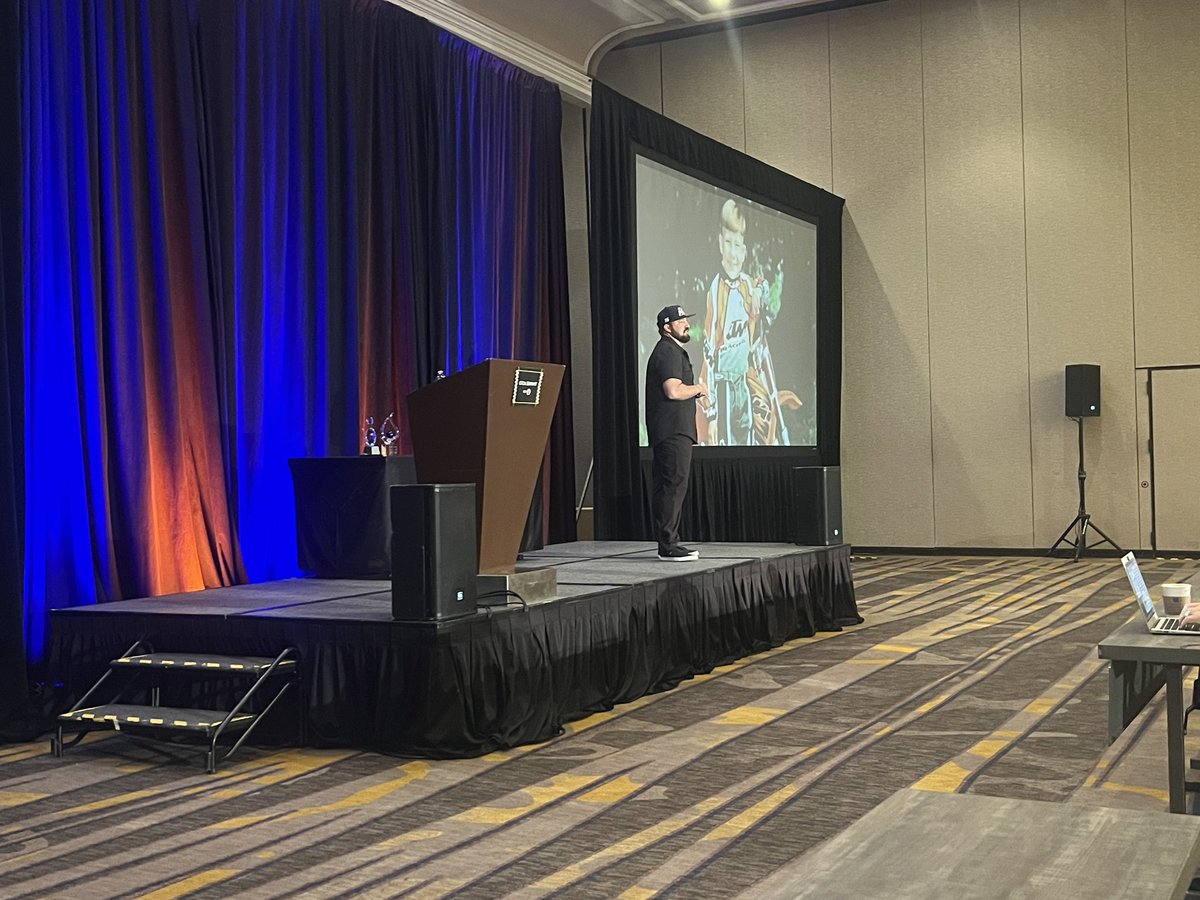 SpencerBoyd's tweet photo. Had such a great time being the Keynote Speaker at the @officialCFCA Alliance summit in San Diego! 🎤
#keynote #nascar #spencerboyd #cfca #fuels #Convenience #store #gasstation https://t.co/s4o4nRJpqG