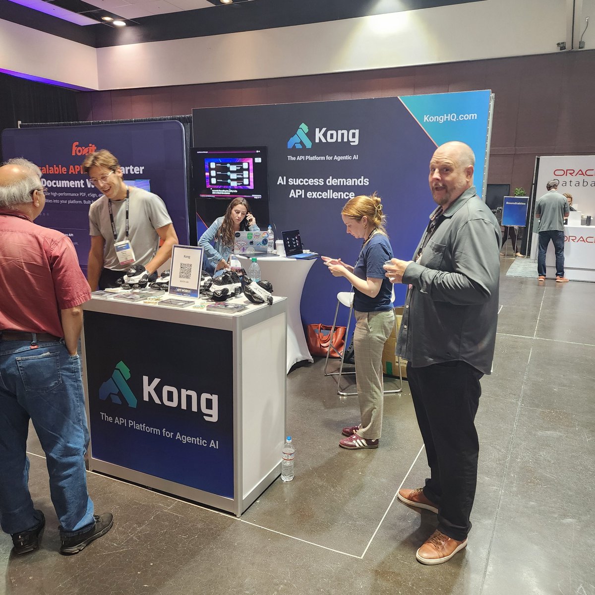 hguerreroo's tweet image. Hey #APIWorld! 👋 We&apos;re here and we&apos;d love for you to stop by our booth! 

Come learn how you can control your AI consumption with AI Gateway and build better APIs with Insomnia. 

Let&apos;s chat! 

#Kong #APIs #AI