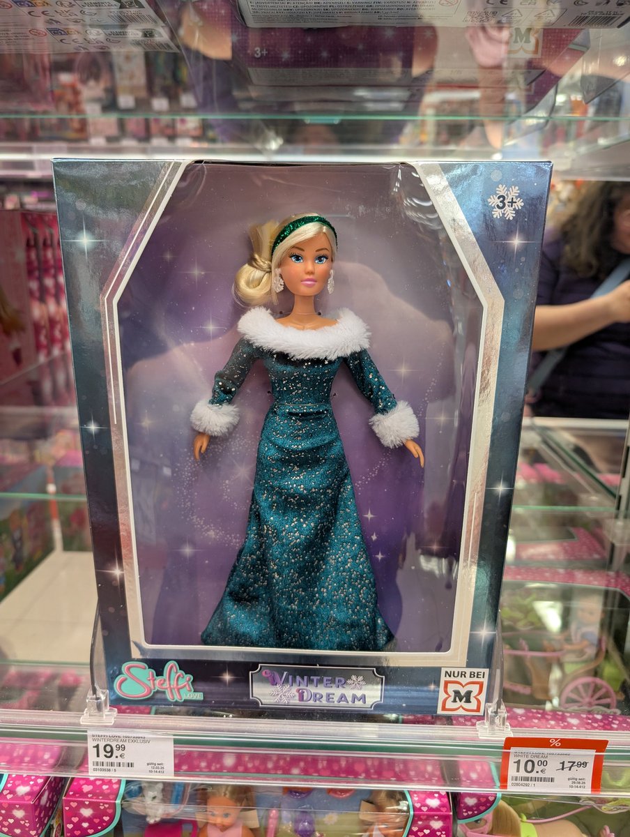 Nullpamine's tweet image. Steffi Holiday Edition 
She is so cute 😭❤️