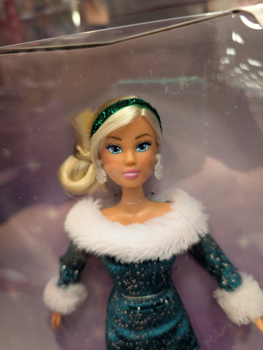 Nullpamine's tweet image. Steffi Holiday Edition 
She is so cute 😭❤️