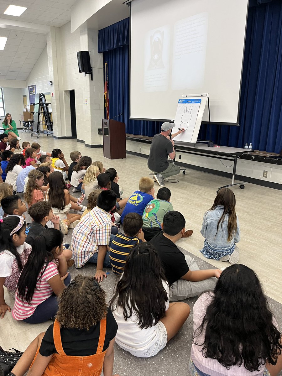 Jennifer Lewis tweet media