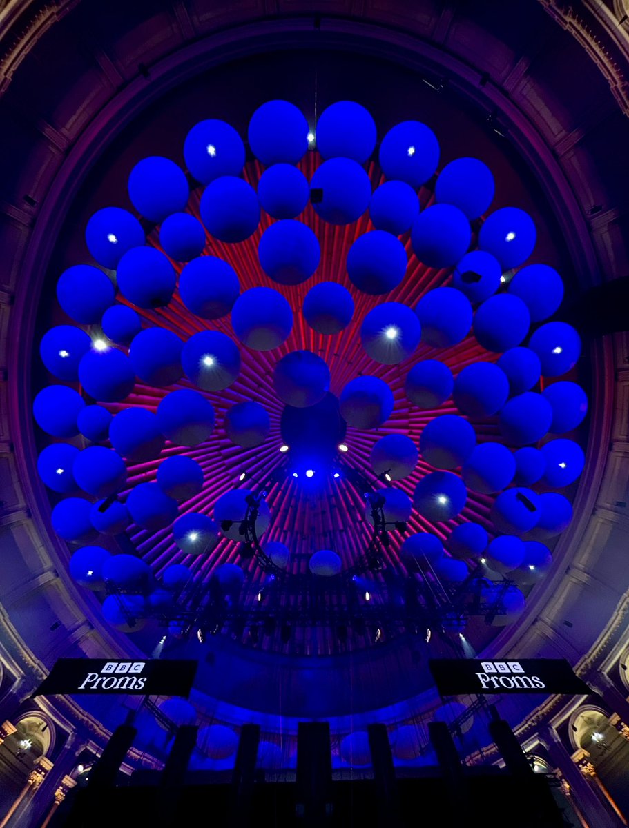 Classic thriller soundtracks at the Proms tonight - turns out you can dance (well, move) to some of them! <a href="/bbcproms/">BBC Proms</a>
