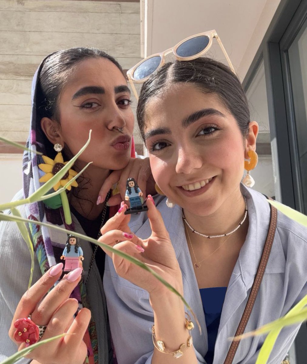 yegharibam's tweet photo. ادای زیاد💅🏻 https://t.co/22eIk4ooqH