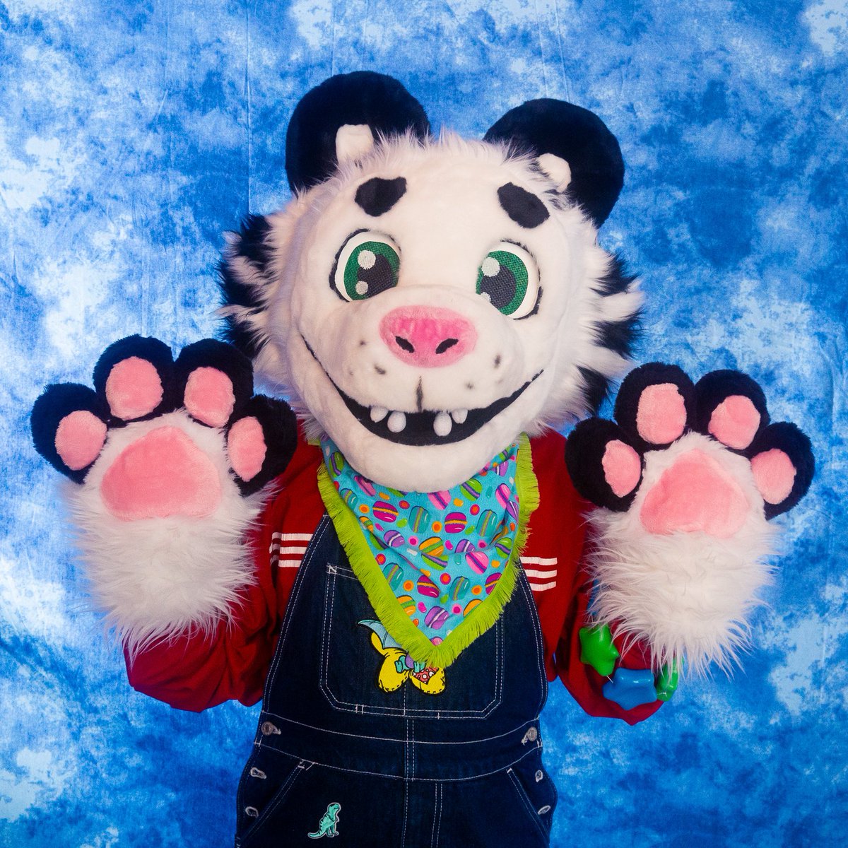Keep an eye out for me at #BabyfurCon #BFC2025 
Here are my suits I'll probably bring! Bearly, FEAR, and Khoufu the tiger.
#fursuiting