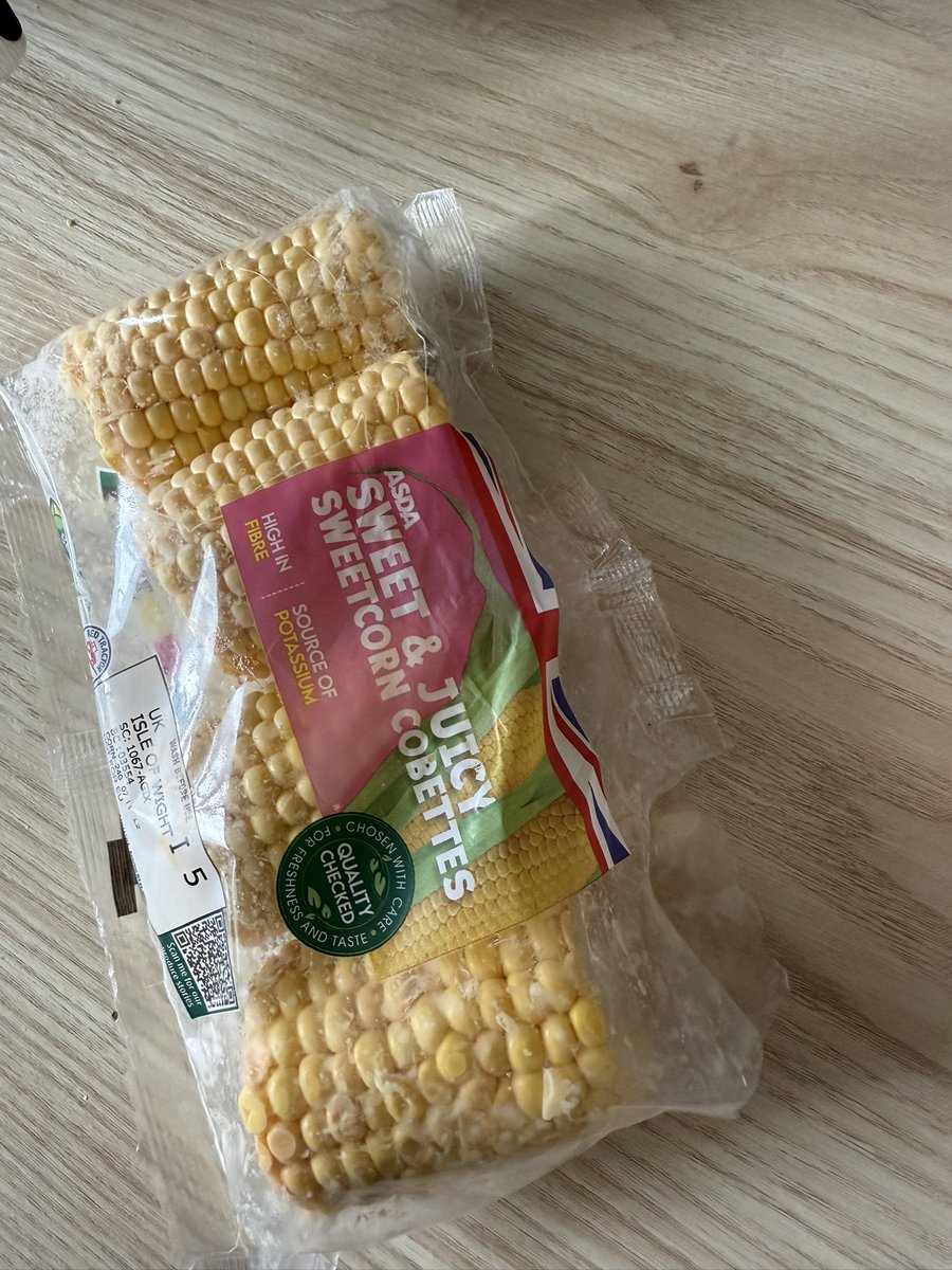 RM41592157's tweet image. @AsdaServiceTeam I purchased these today and once I got home noticed the pack had been opened. There was an awful smell on them on too! I had to put them straight in the bin. Why is it always dewsbury Asda!