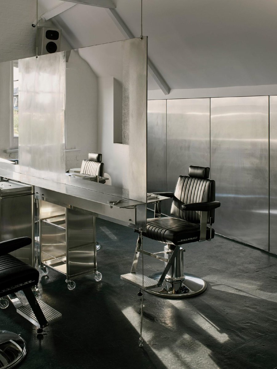 dezeen tweet picture