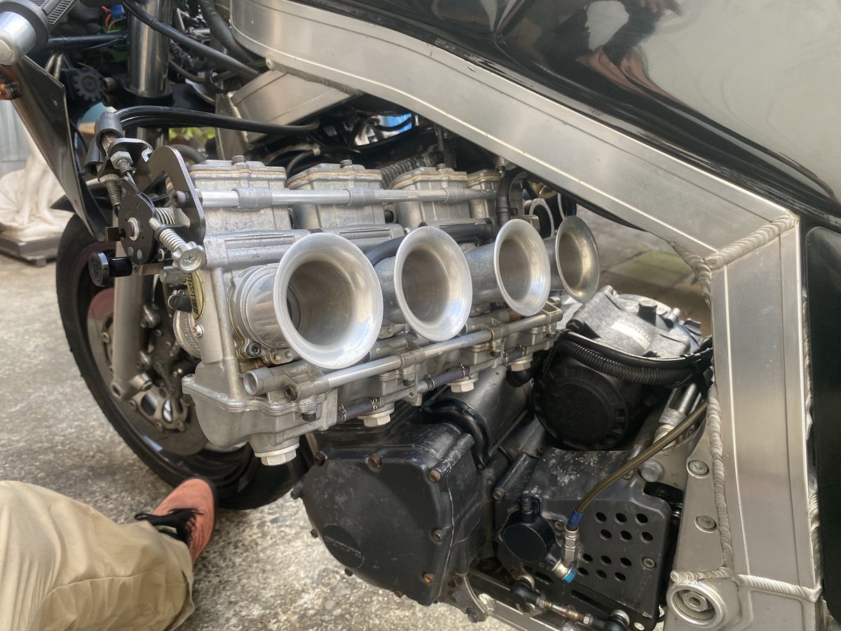 #とにかくキャブを貼ろう
TMX34→借物TMR36→センターリンクTMR38+ショートスピゴット→サイドリンクTMR38+ショートスピゴット←今ここ