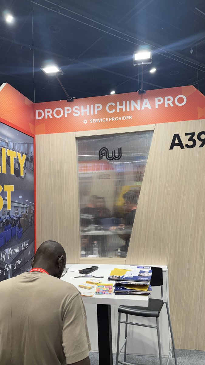 elaineshan tweet media