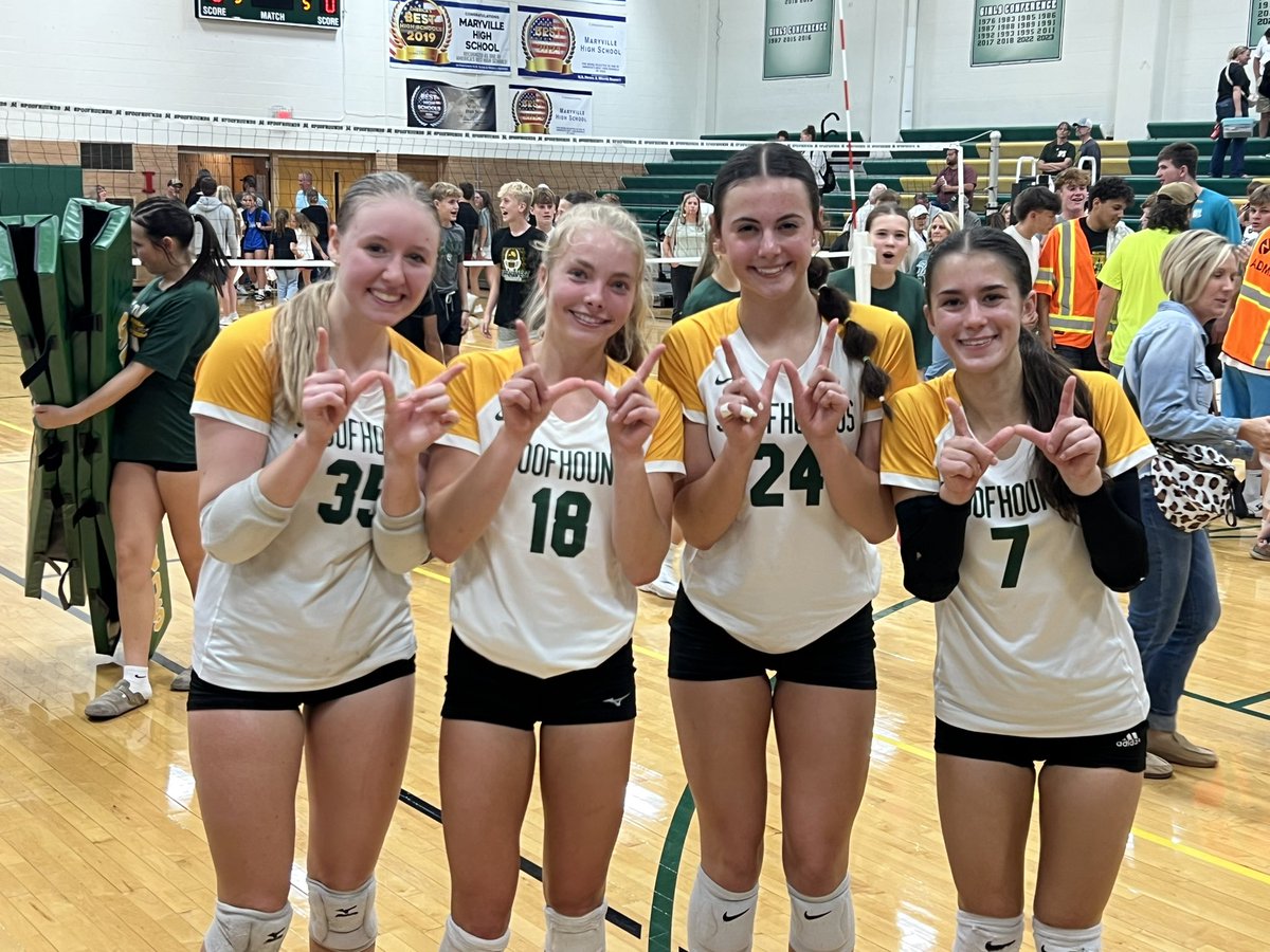 5-set win for <a href="/spoofhound_VB/">MHS Volleyball</a> seniors

24-26, 25-9, 20-25, 25-19, 15-11