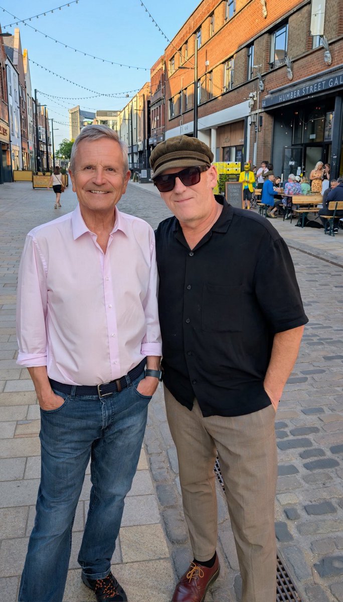 andyoyo1's tweet photo. @peter_levy Happy ‘Big Birthday’ Peter. You’re an incredible broadcaster and presenter and a lovely person. I always enjoy your company.
Have a lovely day 
#Ax https://t.co/TzHv2NCwZC