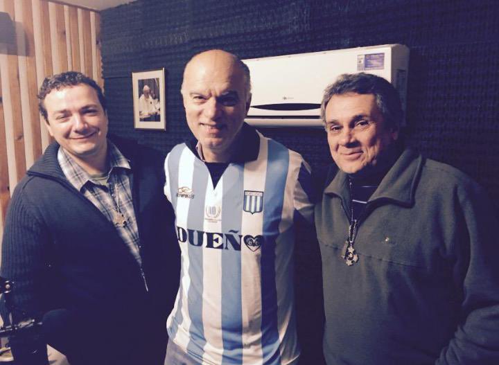 FerBurruso's tweet photo. Eliminaron por escritorio a Independiente. Pasa la U de Chile. Seguro @gastonedul va a ir para lo de Mirtha a hablar de mal dirigente que es @Nestorgrindetti. https://t.co/932tj3NsEd