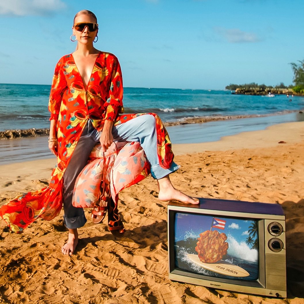 Soy de aquí como el canto del coquí, el murmullo del mar y la energía de Puerto Rico ahora que  “se transforman en música” con su nuevo sencillo de Olga Tañón “PR24SIETE, el nuevo sencillo de Olga, Tañón, antesala de su próximo álbum “PR24SIETE,”.