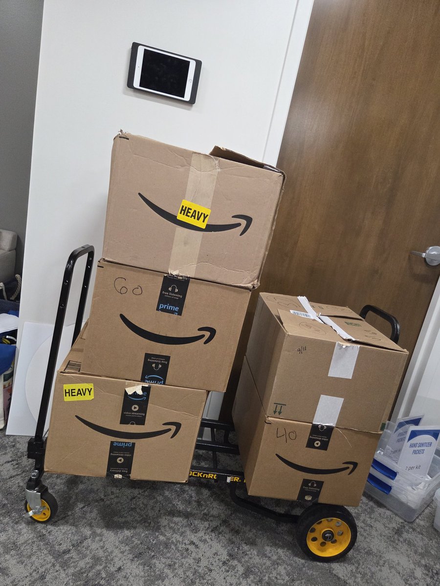 billsfanmonica's tweet photo. It's #911week and this is your reminder to give back.
We made 300 first responder care packages filled with things they'd like/need while out there saving lives.
@UnitedWaySun https://t.co/dYjsffyHAY