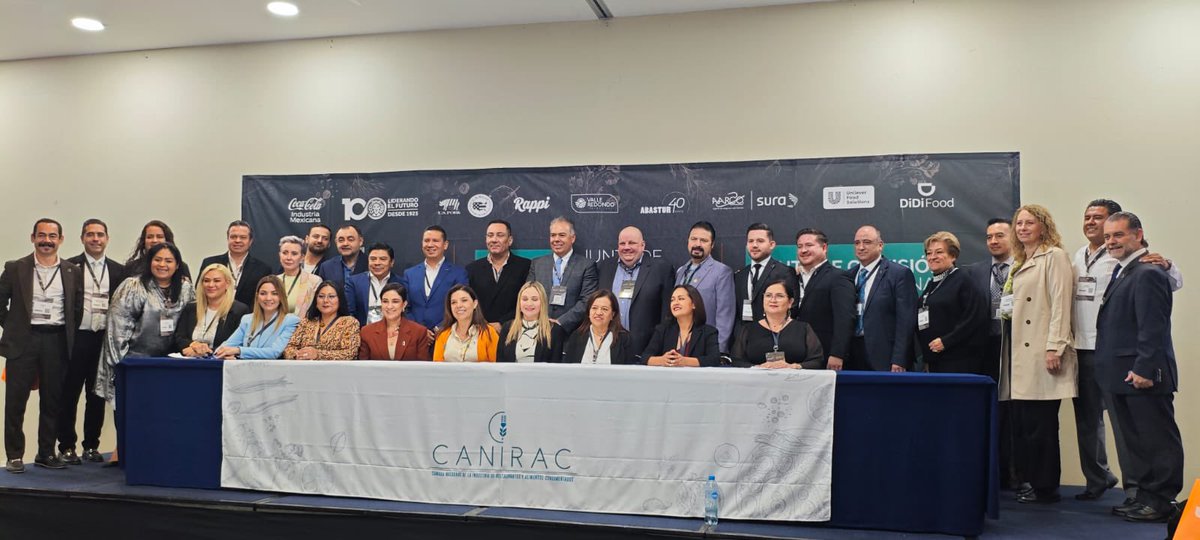La semana pasada celebramos nuestra Convención Anual CANIRAC 2025, reuniendo a presidentes de todo el país para revisar la agenda nacional, establecer estrategias a largo plazo e intercambiar casos de éxito. 🇲🇽🍴