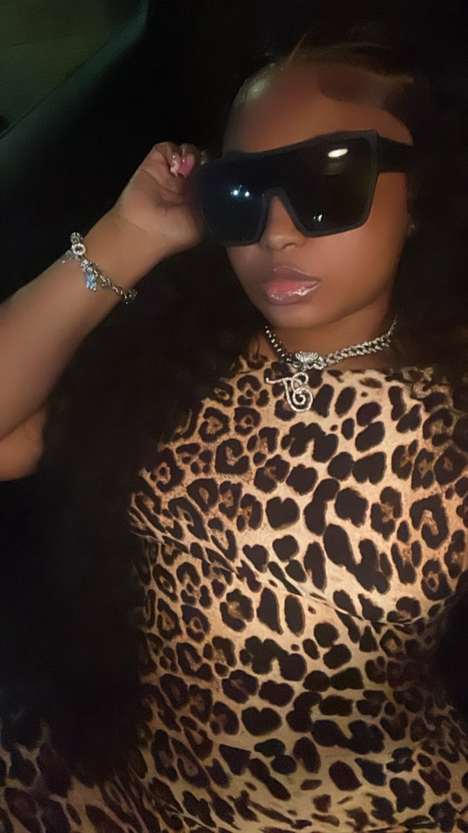 Tinkmonroee_'s tweet photo. Unbothered 👌🏾🥰 https://t.co/VuhePpoNkK