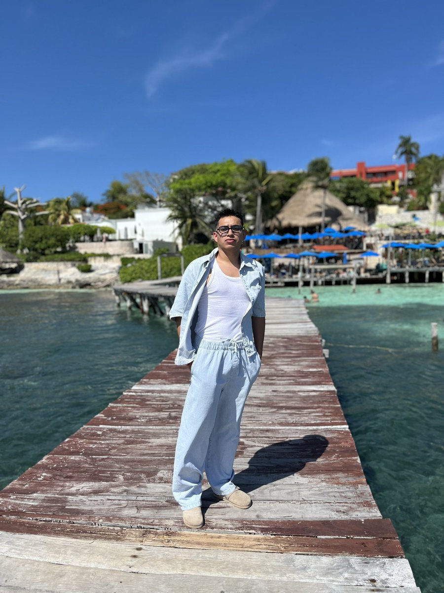 DDMTZ12's tweet photo. 🌊🌴☀️ https://t.co/oWOZ6Lt191