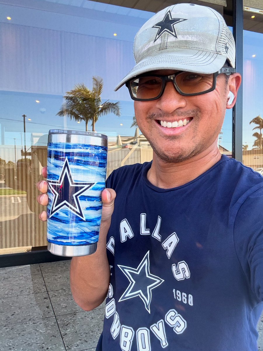 jonathan_shen7's tweet photo. Itโs Game Day AND #thirstythursday . 2๏ธโฃ for 2๏ธโฃ. ๐
Letโs go, Cowboys!!!! โญ๐โ๏ธ๐ฐ #nflkickoff #dallascowboys #gameday #tnf #bleedblueandsilver #respectthestar #starbucks #coffee #icedpecancrunchlatte #icedcoffee https://t.co/9BWCskkRNN