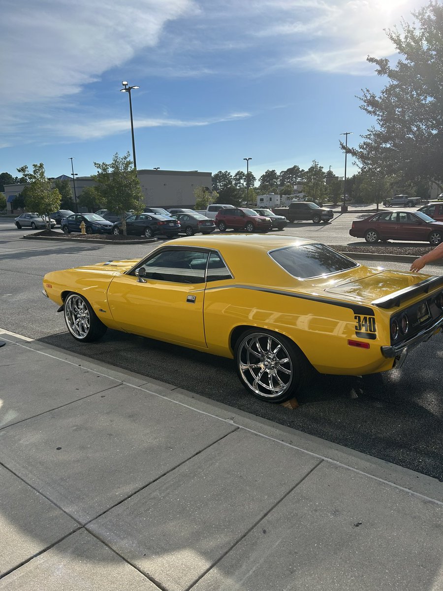 michaelgwarren's tweet photo. My friend restores muscle cars. The body work (#prose) the engine (#plot) and paint job (#bookcovers). His cars, like your book, won’t appeal to everyone. But when they do it’s magic. Happy Thursday! #writerscommunity #writerslife #IndieAuthors #SelfPublishers #FictionNovel https://t.co/JXN55cTvTc